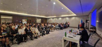 Ильхам Алиев - Гейдар Алиев - В Праге состоялась встреча с азербайджанской общиной (ФОТО) - trend.az - Азербайджан - Чехия - Прага - Президент