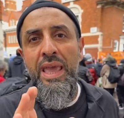 В Лондоне на антисемитской демонстрации был опознан известный врач - mignews.net - Лондон - Англия