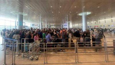 Очереди в Бен-Гурионе: сотни иностранцев стремятся немедленно покинуть Израиль - vesty.co.il - Израиль - Тель-Авив - Англия