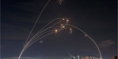 Израиль Бен-Гурион - ХАМАС заявил о запуске 100 ракет по Ашкелону на юге Израиля - nv.ua - Израиль - Палестина - Ашкелон - Украина - Хамас