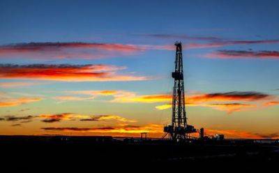 Цены на нефть снижаются третью неделю подряд на фоне войны в Газе - mignews.net - Израиль - state Texas