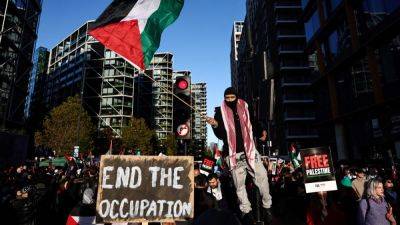 Во многих странах мира 11 ноября прошли акции в поддержку палестинцев - svoboda.org - Израиль - Палестина - Нью-Йорк - Сша - Евросоюз - Лондон - Англия - New York