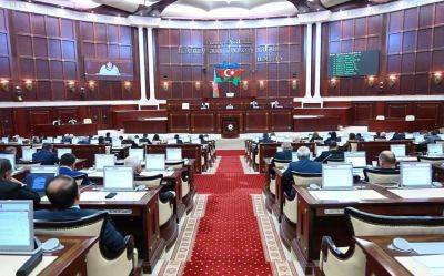 В парламенте Азербайджана начались обсуждения бюджета - trend.az - Азербайджан