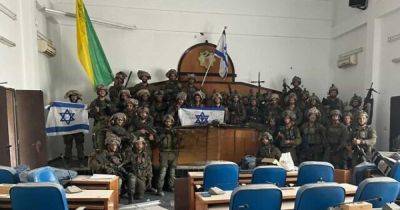 Йоав Галант - "Террористы бегут на юг": в Израиле сообщили о захвате парламента в Секторе Газа – СМИ (фото) - focus.ua - Израиль - Украина - Хамас - Газа