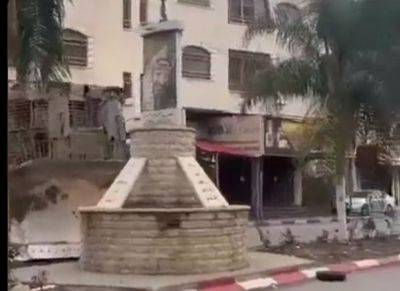 Ясир Арафат - Операция в Тулькарм: снесен памятник Арафату - mignews.net - Израиль - Палестина