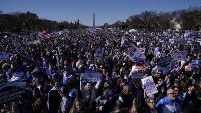 Ицхак Герцог - Адам Омер - Более 200.000 человек на митинге в Вашингтоне в поддержку Израиля: освободить заложников - vesty.co.il - Израиль - Иерусалим - Нью-Йорк - Сша - Вашингтон - штат Нью-Джерси - Вашингтон - Президент