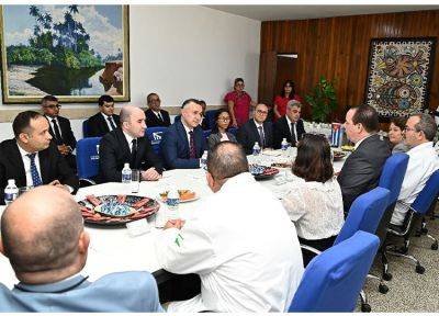 Теймур Мусаев - Министр здравоохранения Азербайджана посетил медицинские и фармацевтические учреждения Кубы (ФОТО) - trend.az - Азербайджан - Куба