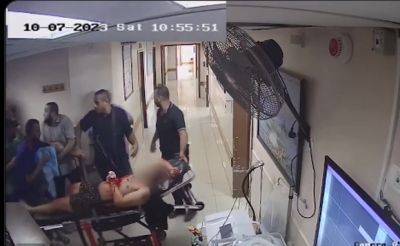ЦАХАЛ показал видео с привезенными в больницу Шифа заложниками - mignews.net - Израиль - Таиланд - Непал - Видео