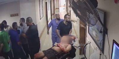 ЦАХАЛ раскрыл видео: так в больницу «Шифа» доставляли заложников - detaly.co.il - Израиль - Таиланд - Непал - Видео