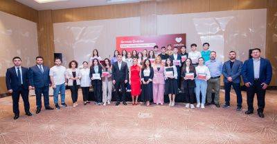 Победители программы стипендий в области образования «Образовательной стипендиальной программы Red Hearts» были награждены (ФОТО) - trend.az - Президент