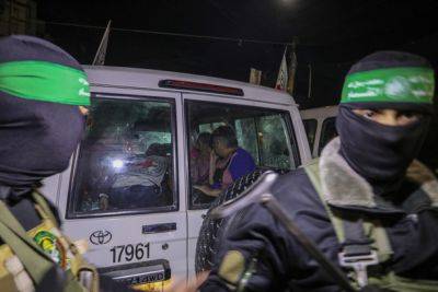 Свидетельство освобожденного: террористы избивали пленных израильтян электрическим кабелем - nashe.orbita.co.il - Таиланд