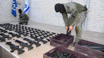 "Драгоценность в пустыне": полиция Израиля перехватила крупнейшую партию контрабандного оружия - vesty.co.il - Израиль - Иерусалим - Иран - Сирия - Ирак - Иордания