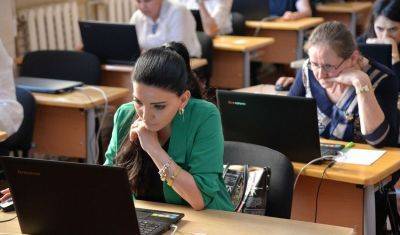 Эмин Амруллаев - В Азербайджане названо число учителей, которые будут участвовать в сертификации в следующем году - trend.az - Азербайджан