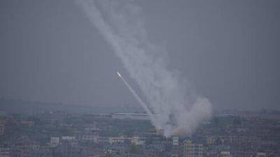 ХАМАС атакуют уже месяц. Как он умудряется продолжать ракетные обстрелы Израиля - vesty.co.il - Израиль