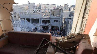 Сектор Газа: десятки погибших в лагере Аль-Магази - ru.euronews.com - Израиль - Газа