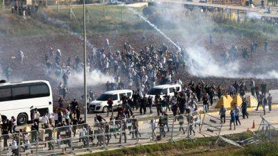 Протестующие в Турции попытались ворваться на авиабазу США - svoboda.org - Израиль - Палестина - Сша - Турция - Стамбул