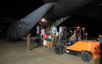 король Абдалла II (Ii) - Воздушные силы Иордании на парашютах доставили медпомощь в сектор Газа - korrespondent.net - Израиль - Украина - Иордания - Газа