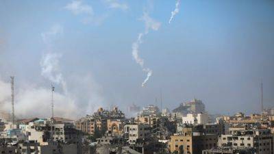 Газа: удары в районе индонезийского госпиталя, бои на севере сектора - svoboda.org - Израиль - Палестина - Сша - Евросоюз - Газа - Газа