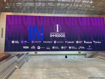 Шахмар Мовсумов - Рашад Набиев - Эльнур Алиев - В Баку проходит второй день саммита "InMerge Innovation" - trend.az - Азербайджан - Президент