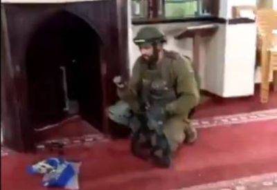 Израильские солдаты после молитв из мечети отстранены от службы - mignews.net - Израиль - Jerusalem - Из