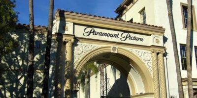 Warner Bros - Axios: Warner Bros. ведет переговоры о слиянии с Paramount - detaly.co.il - Нью-Йорк - Сша