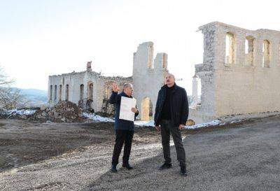 Ильхам Алиев - Алиев - Президент Ильхам Алиев ознакомился в городе Шуша с ходом строительных работ, проводимых на улице Карабах (ФОТО) - trend.az - Азербайджан - Шуша - Президент