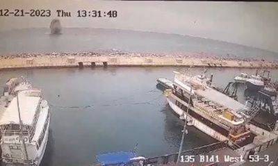 Видео падения осколков ракет в порту Яффо - mignews.net - Яффо