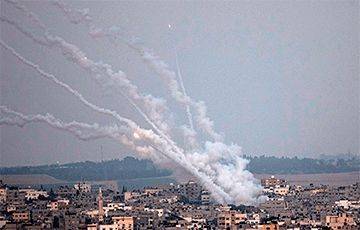 Израиль подвергся мощному обстрелу из сектора Газа - charter97.org - Израиль - Тель-Авив - Белоруссия - Из