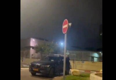 Даниэль Амрам - Бойца Голани атаковали в Тель-Авиве: вы хотите только убивать, убивать, убивать! - mignews.net - Тель-Авив