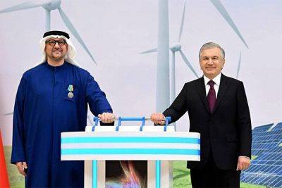 В Узбекистане состоялась церемония запуска новых "зеленых" электростанций - trend.az - Эмираты - Узбекистан - Ташкент - Президент