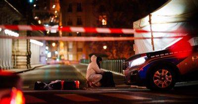 В Париже арестовали террориста, который с ножом напал на туристов у Эйфелевой башни - focus.ua - Израиль - Германия - Украина - Англия - Франция - Игил - Париж