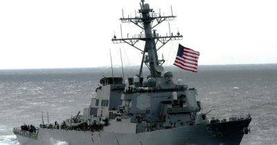 В Красном море хуситы атаковали ракетный эсминец США - dsnews.ua - Израиль - Сша - Украина - Йемен