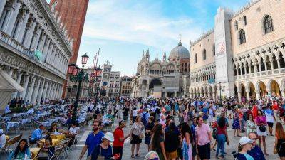 В Венеции планируют ввести ограничение численности туристических групп - trend.az - Италия