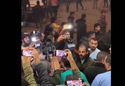 Эхуд Яари - СМИ: "Кто-то очень важный" был доставлен в больницу в Газе - mignews.net