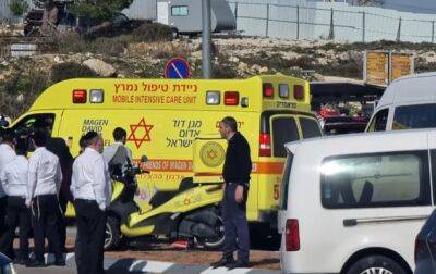 В Иерусалиме террорист врезался в остановку: есть жертвы - korrespondent.net - Израиль - Иерусалим - Украина - Jerusalem - Восточный Иерусалим - с. Фото
