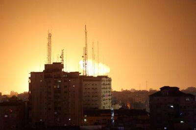 Боевики возобновили ракетные обстрелы Израиля; ВВС нанесли удары в Газе - nashe.orbita.co.il - Израиль - Газе