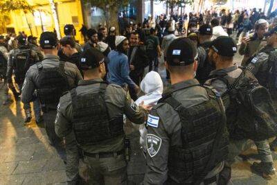 Участники протестов против реформы украли из музея броневик - cursorinfo.co.il - Тель-Авив - Иордания - Из