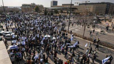 Моше Яалон - 1 марта: демонстранты блокируют движение по всему Израилю - vesty.co.il - Израиль - Тель-Авив