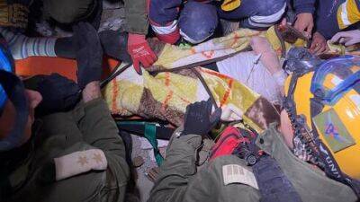 Израильтяне спасли девушку из-под завалов в Турции - vesty.co.il - Израиль - Турция