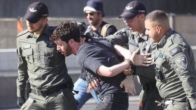 Права демонстранта: как избегать арестов и получить компенсацию за ущерб - vesty.co.il - Израиль