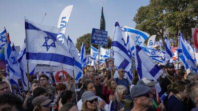 Биньямин Нетаньяху - Массовые выступления в Израиле против судебной реформы - ru.euronews.com - Израиль - Иерусалим - Холон