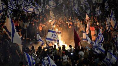 Биньямин Нетаньяху - Йоав Галант - Йоава Галант - В Израиле люди вышли на массовые протесты из-за увольнения министра обороны - ru.slovoidilo.ua - Израиль - Украина - Jerusalem