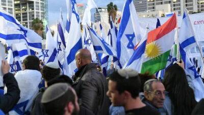 Биньямин Нетаниягу - Демонстрация сторонников юридической реформы проходит в центре Тель-Авива - vesty.co.il - Израиль - Тель-Авив