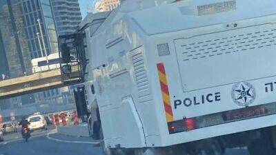 Протесты в Тель-Авиве: полиция приготовила водомет - vesty.co.il - Израиль - Тель-Авив