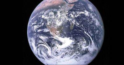 Невероятный блеск Земли. Ученые разгадали тайну равномерного свечения нашей планеты - focus.ua - Израиль - Украина