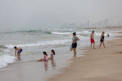 Почему израильтяне купаются в грязной воде? - news.israelinfo.co.il - Израиль