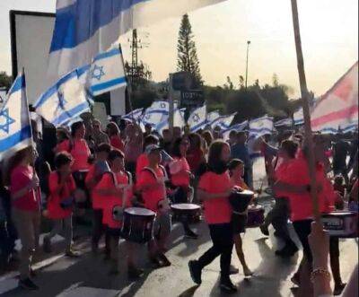 Йоав Галант - В Израиле проходят массовые демонстрации против судебной реформы - cursorinfo.co.il - Израиль - Тель-Авив - Гана