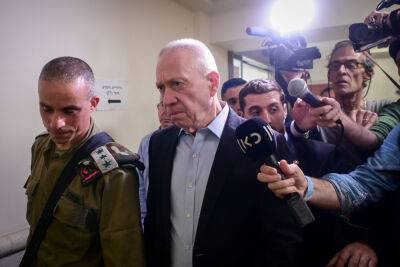 Яир Лапид - Йоав Галант - Михаэль Шемеш - Нетанияху оставляет Галанта в «подвешенном» состоянии на неопределенный срок: «решение отложено» - news.israelinfo.co.il