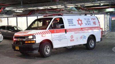 Автобус сбил коляску с младенцем в Иерусалиме, состояние критическое - vesty.co.il - Израиль - Иерусалим