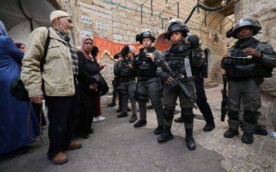 Коби Шабтай - Герци Халеви - Полиция призвала израильтян, имеющих лицензию, носить оружие - unn.com.ua - Израиль - Палестина - Украина - Jerusalem - Ливан - Киев